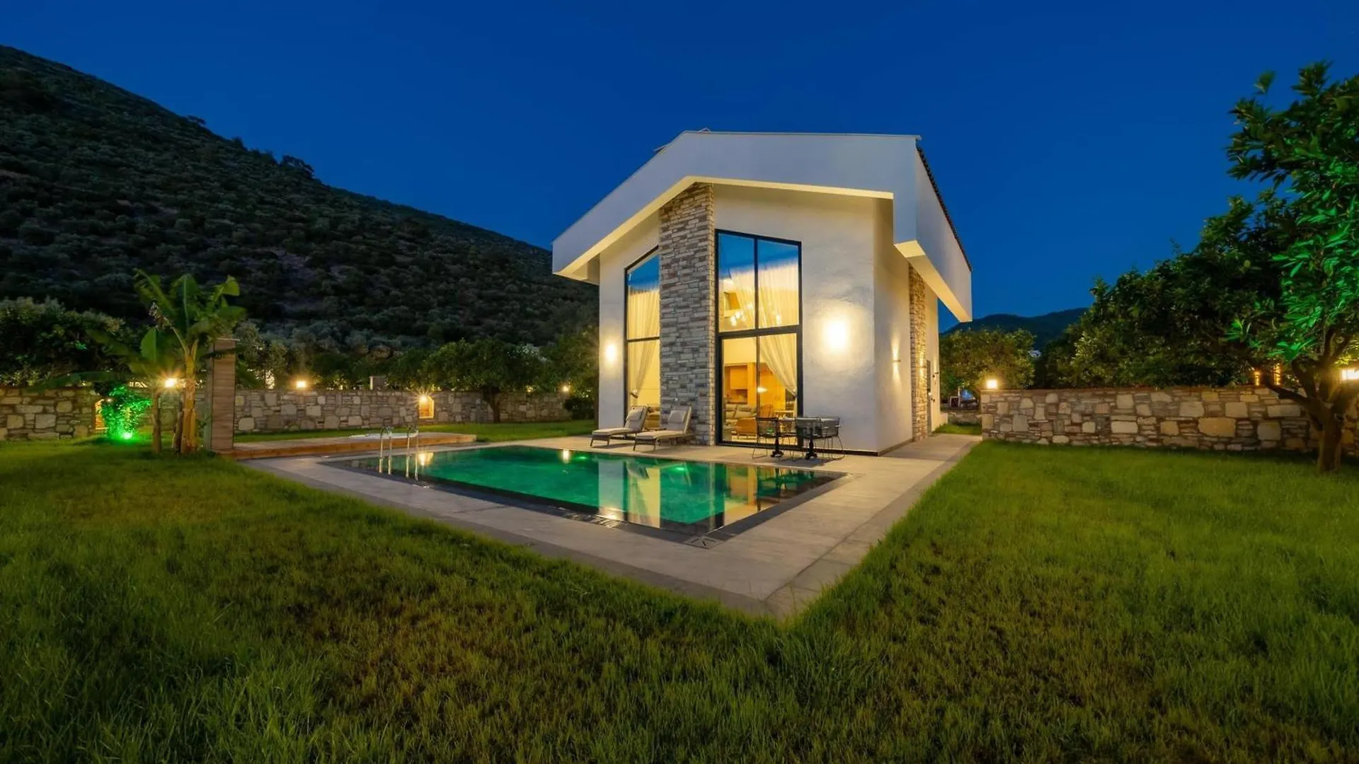Batihan Vadi Hotel Kuşadası